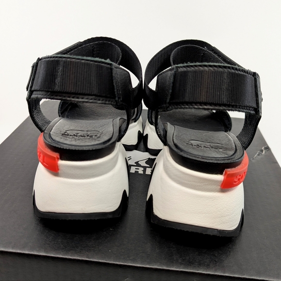 Sorel Kinetic Sandals Women Black White - Picture 5 of 10